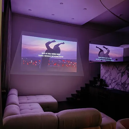 Skyspa - з джакузі на терасі з видом на печерськ * Киев